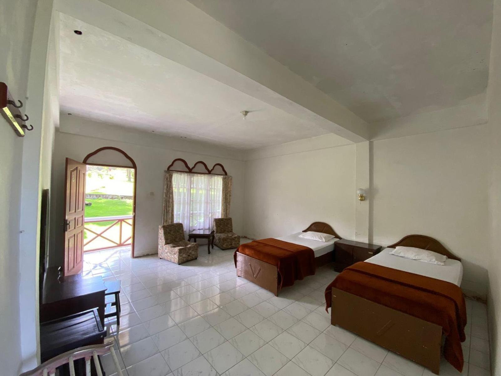 Sibayak Multinational Rest House Berastagi Luaran gambar